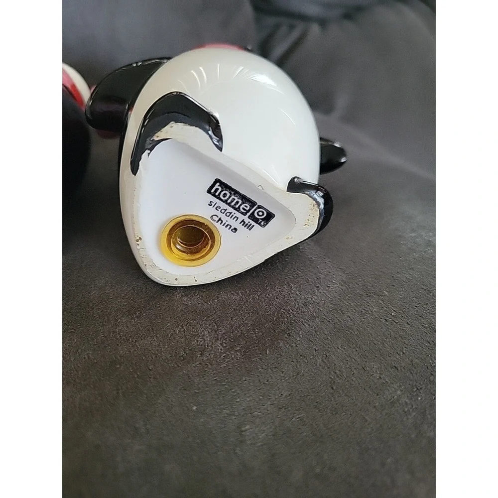 Target Home Sleddin Hill Christmas Holiday Penguins Salt Pepper Shaker Set‎